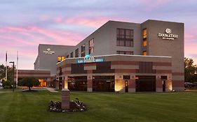Doubletree By Hilton Bradley International Airport